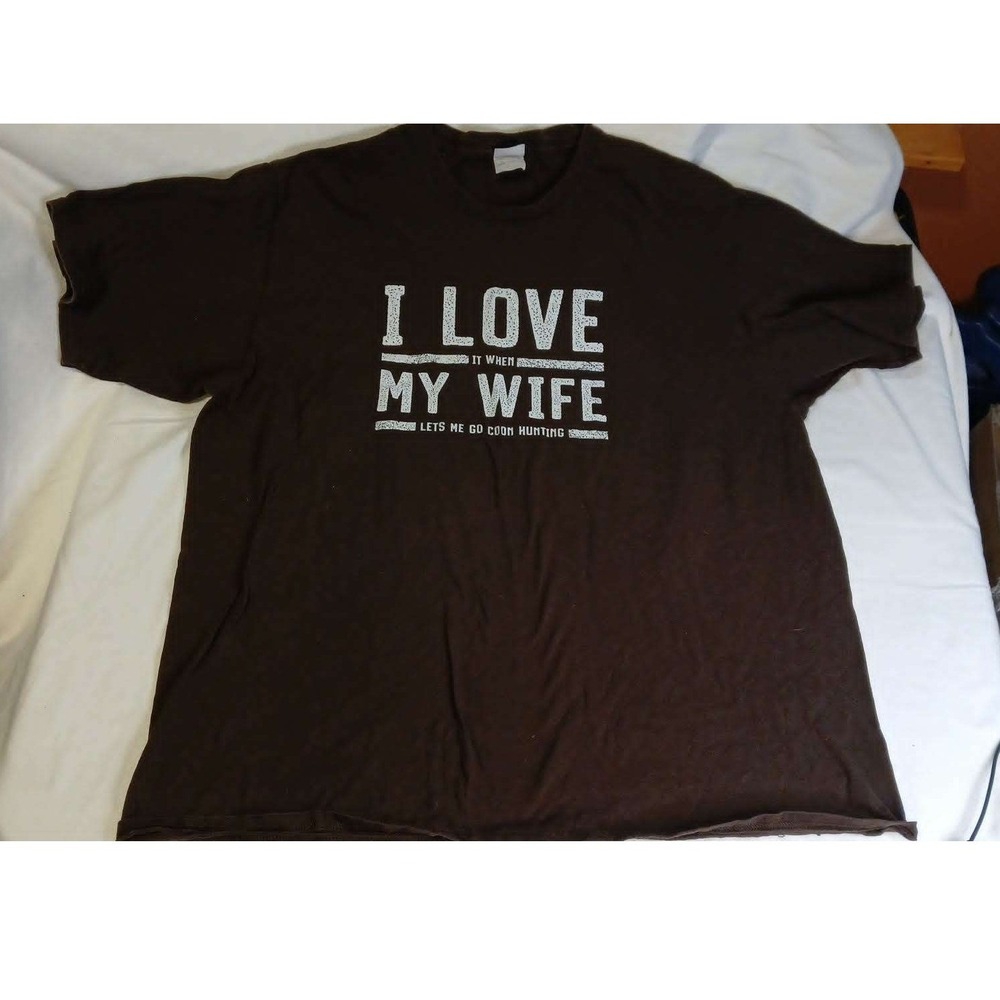 Port & Company I Love My Wife Coon Hunting T Shirt Brown Mens 2XL Graphic Tee